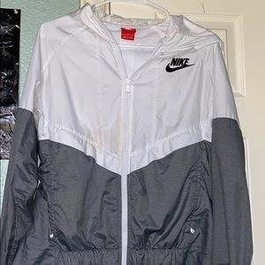 Nike wind breaker medium